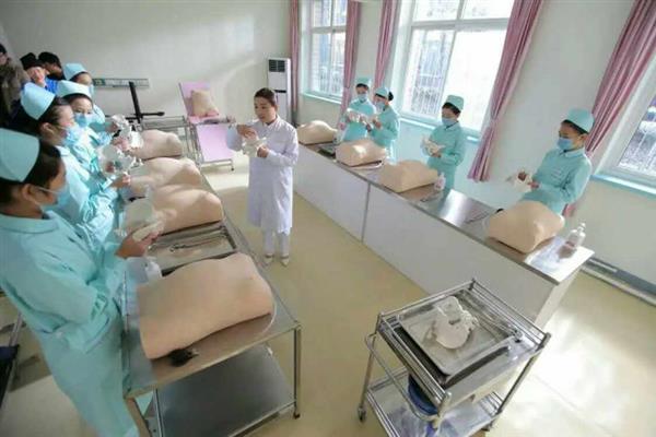 石家莊北方醫學中等專業學校有優惠政策嗎？畢業好就業嗎？