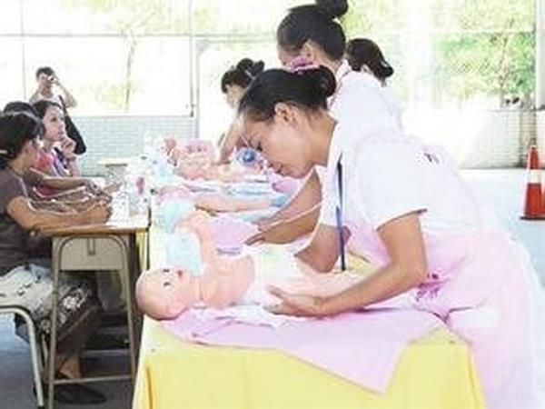 在菏澤市東華職業培訓學校學習家政護理專業靠譜嗎？